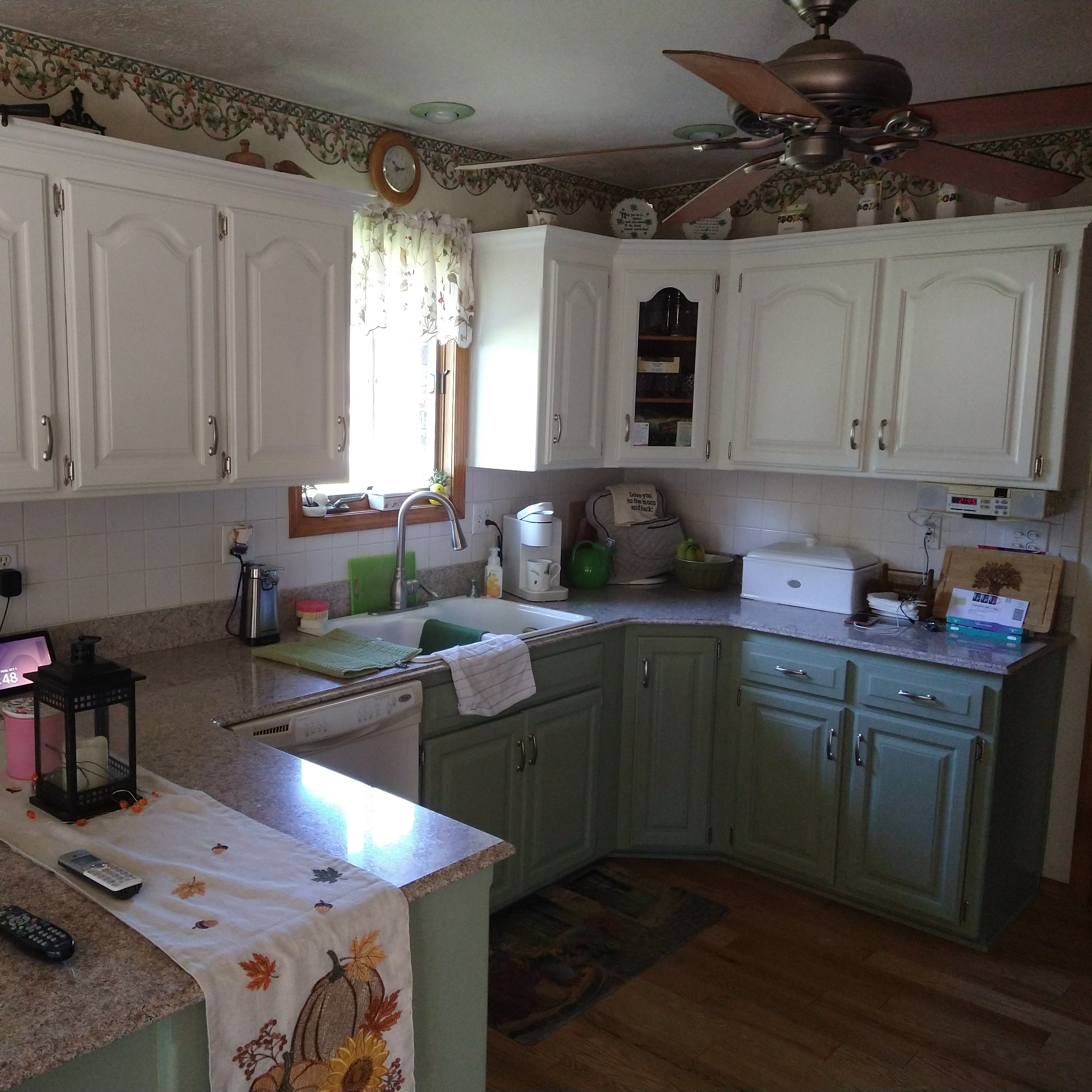 High-Quality Finish on Newly Painted Kitchen Cabinets